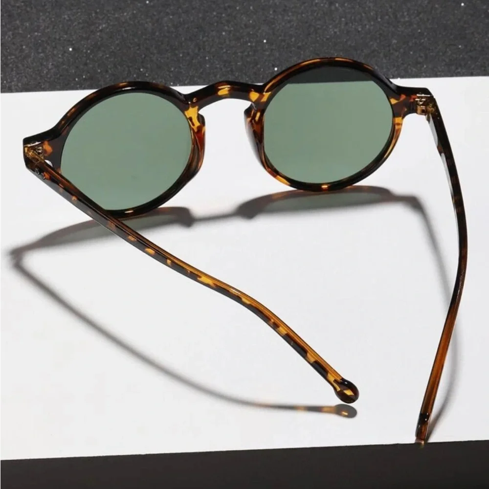 Rennes Men's Round Tortoiseshell Sunglasses Dark Green Lens Retro NWT